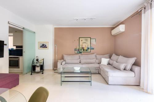 Athenian Riviera Beach Apartment