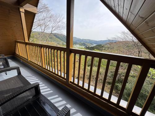 P's Wood 元箱根 ー芦ノ湖を望むログハウスー 屋根付BBQ 最大7名