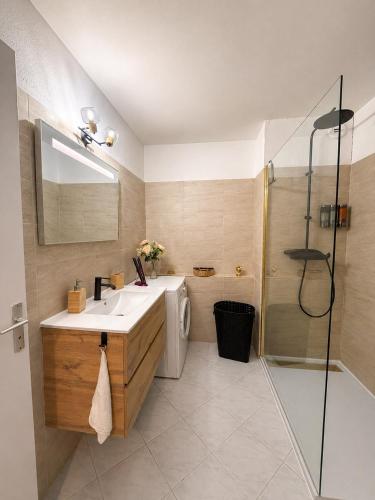 a bathroom with a sink and a shower at Le Saint Michel - MENTON#MONACO - 6 PERSONS - Parking- bord de mer in Menton