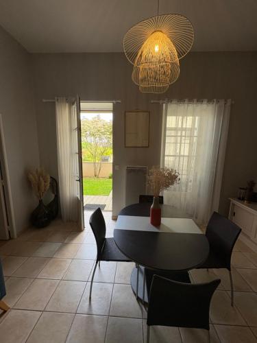 Cocon familial avec jardin au cœur de St Servan 4 personnes