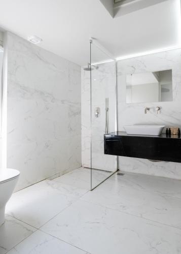 Dion Suites