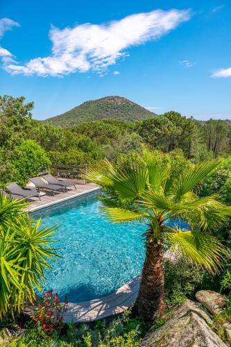 villa pool heated, calm, comfort & beaches