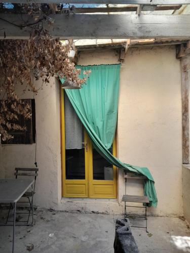 Joli studio avec jardin proche de la gare