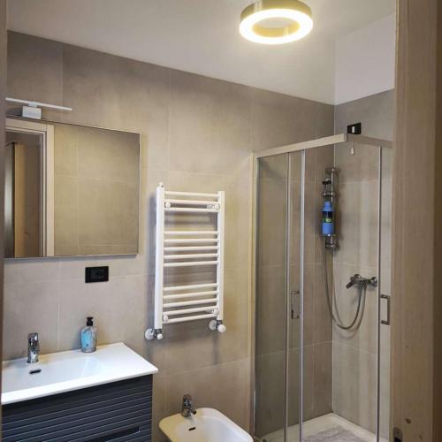 a bathroom with a shower and a sink at Ca Giulia in Chioggia