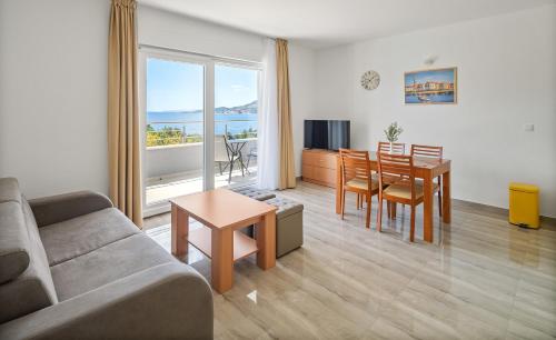 Apartments Ana