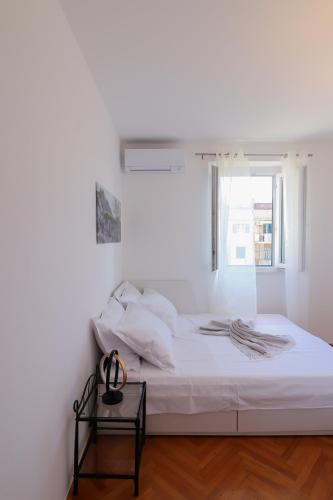 Central 3-Bedroom Penthouse