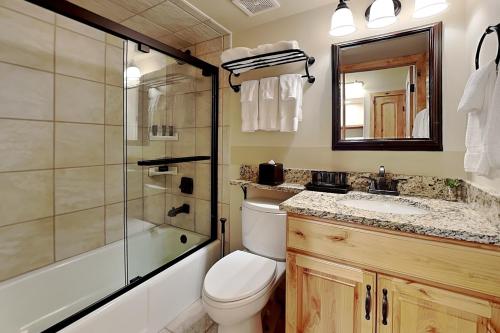 Timberline Condominiums Studio Deluxe Unit 218 photo 3