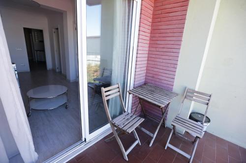 Spacious Modern Apartment in a Beautiful Area