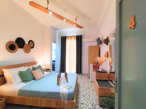 Folia Naxos room 4