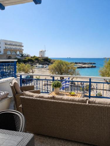 Stelios' Beachfront Retreat