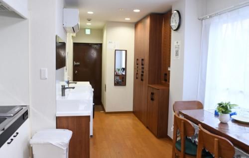 Near Shinsaibashi Dotonbori ,private 2nd floor,8 single beds