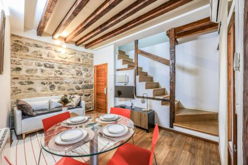 Stay in the Heart of Toledo