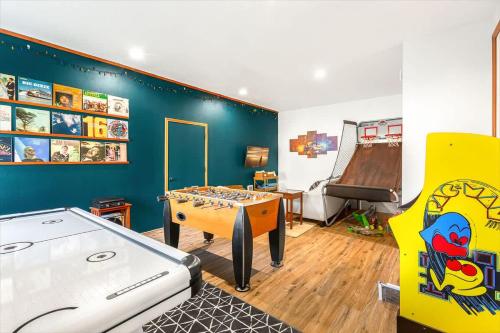 a childs room with a pool table and a play room at Ocean Front Clamming Game Room Large Deck in Ocean Shores