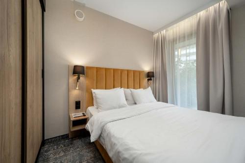 Stylowe Apartamenty Złoty Horyzont z Parkingiem oraz Basenem i Siłownią by Noclegi Renters