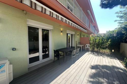 LEldorado Séjour au Boucanet avec terrasse ombragée