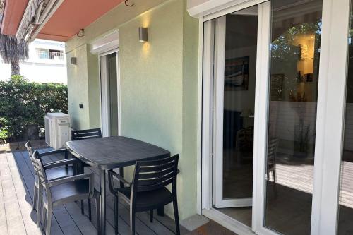 LEldorado Séjour au Boucanet avec terrasse ombragée