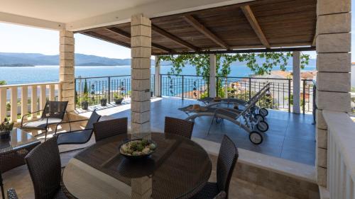 Apartman Luka by Villas Guide
