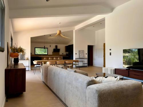 Porto-Vecchio, Villa luxueuse 8 pers, 4 chambres, piscine privée