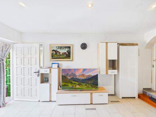 APARTMAN Sandro