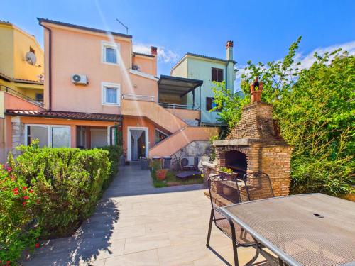 APARTMAN Sandro