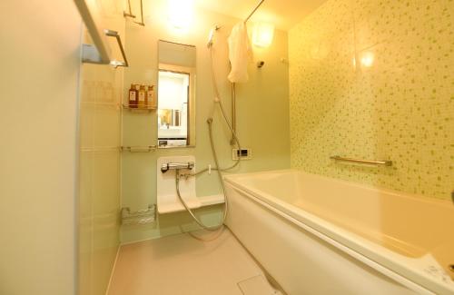 Near Shinsaibashi Dotonbori 2BR private floor 6 Single beds