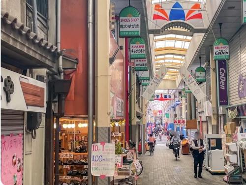 Habitat Imazato Entire 3-Story House 3BR for 10 Near Namba Bikes Included
