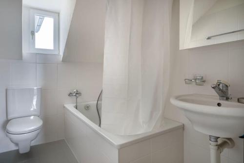 Honey Suite - Stylish 2,5 Room Apartment in Zurich