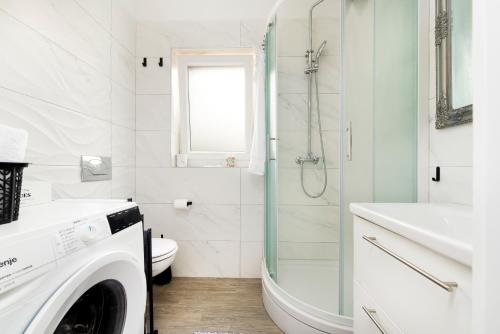 TRIKA Apartments