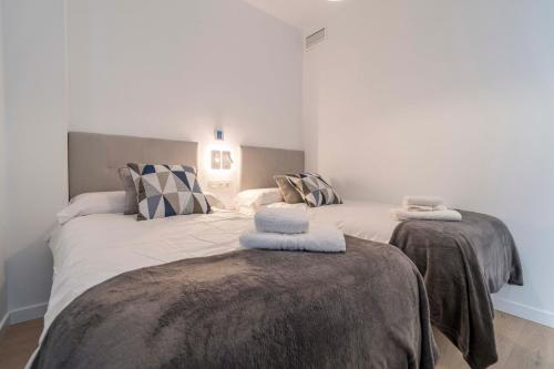 Casa Faro, Apartment with private rooftop terrace, 5 minutes from La Viborilla beach, Benalmádena