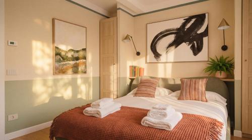 CS Trastevere Glorioso Signature Apt with Jacuzzi