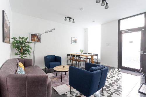 82sqm - 3 Bedrooms - 15 Min to center