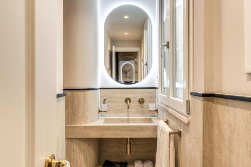 Babuino Palace&Suites Apartment with Terrace