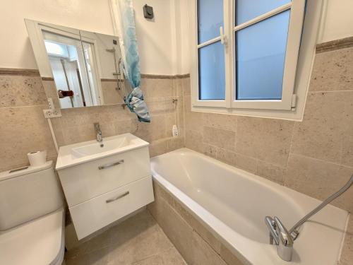 Paris Latin Quarter Stay with Elevator nearMetro