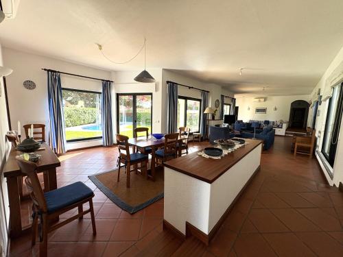 Villa Azevedo