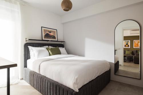 Amber Luxury Αpartment by BiNoBi!