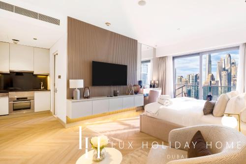 LUX The JW Marina Studio 2