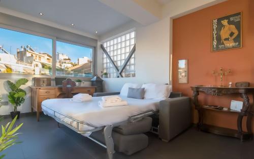 5th flr Boho Studio In Exarheia With Private Balcony