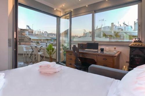 5th flr Boho Studio In Exarheia With Private Balcony