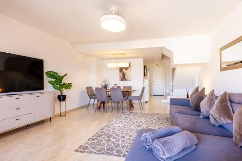 Panoramic Ocean View 4BR Apartment Costa Adeje