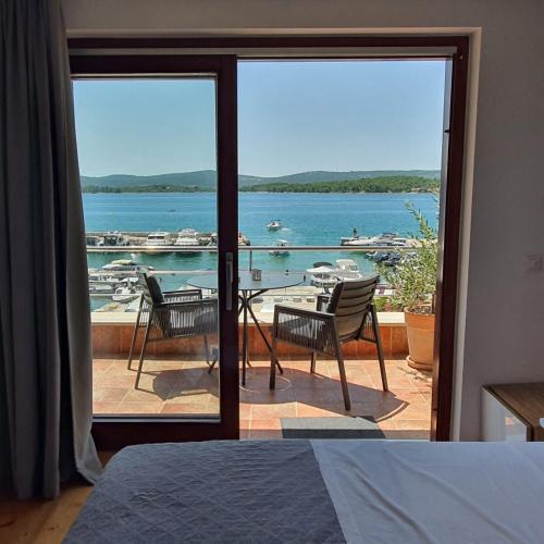 Seafront Apartments Villa Oliva with Private Boat Mooring