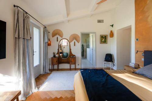 Stunning Villa with Pool near Aix-en-Provence