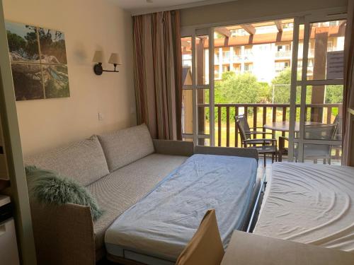 Cap Esterel 2 pièces Climatisé 4-5pers Piscines Parking Wifi