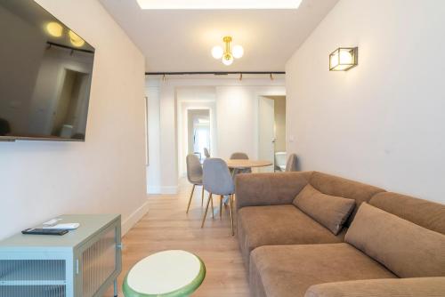 NEW Elegant 3 bedroom apt near IFEMA airport
