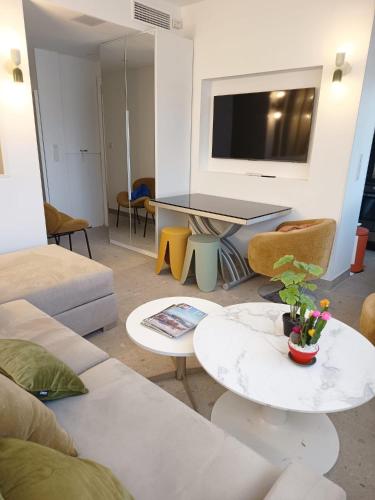 Studio Apartment - Close to Croisette & Martinez
