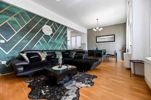 Luxury apartment Experience Zadar City Center near Beach with Balcony and Free Garage