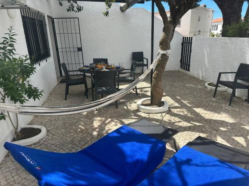 Buganvília House Quarteira by FHRAlgarve