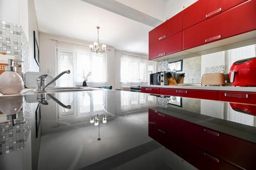 Luxury apartment Experience Zadar City Center near Beach with Balcony and Free Garage