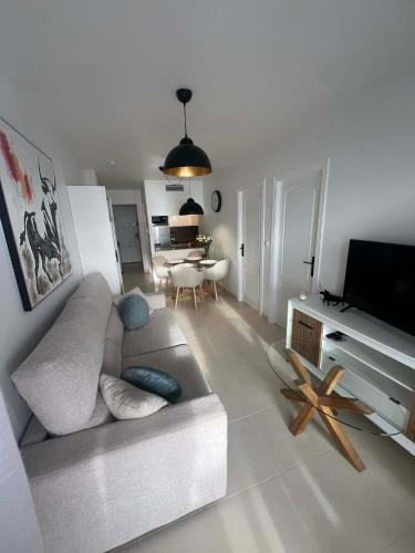 Apartment LOS LOCOS with a sea view by the beach
