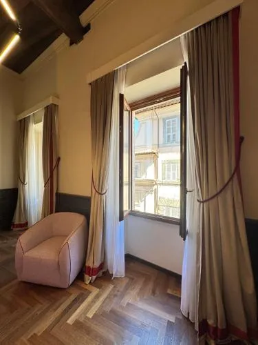 Palazzo Gambirasi Luxury Suite Roma photo 9