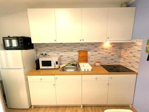 Cozy one-bedr. apartment in Costa da Caparica